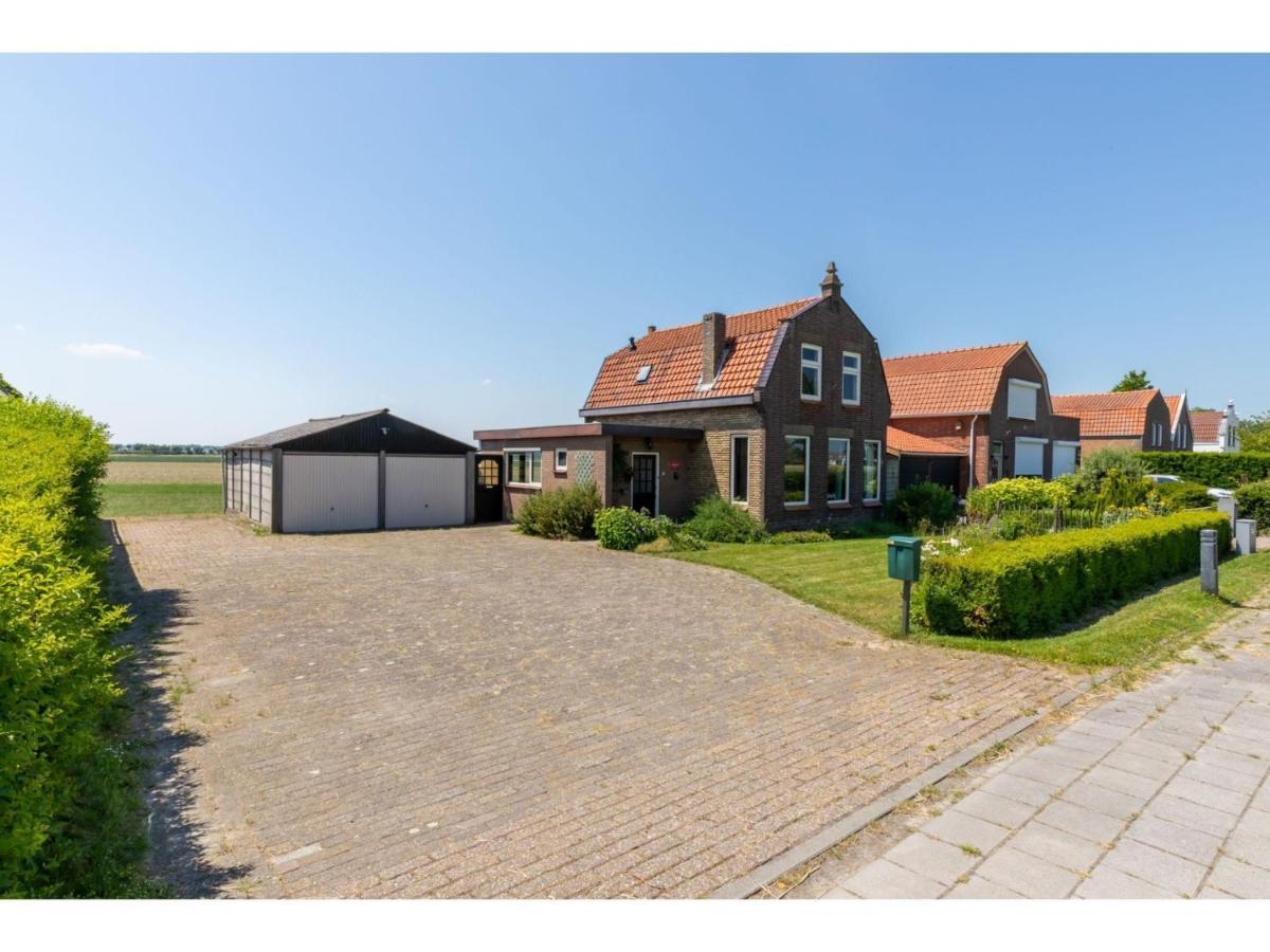 Vakantiehuis Characteristic House In A Rural Location Zuidzande